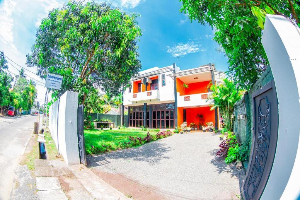 Hotel Blue Bird 尼甘布 外观 照片