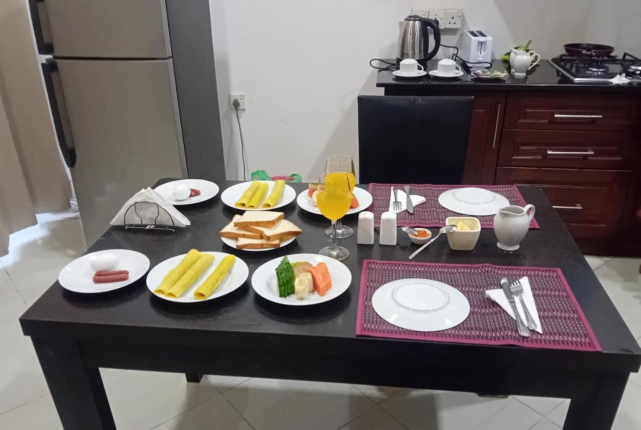 Hotel Blue Bird 尼甘布 外观 照片